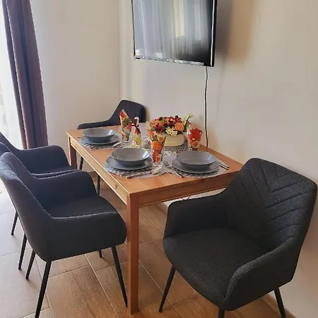 Oliver Apartmanhaz 아파트 *