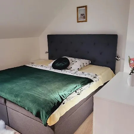 Oliver Apartmanhaz 발라톤엘