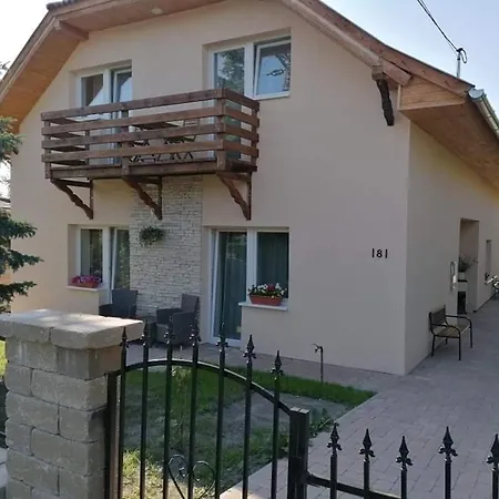 아파트 Oliver Apartmanhaz *