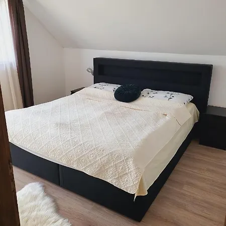 아파트 Oliver Apartmanhaz 발라톤엘