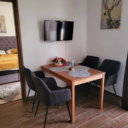 아파트 Oliver Apartmanhaz
